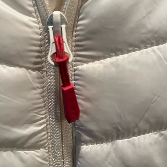 Woman’s Eddie Bauer medium NEW puffer white cream winter jacket puffer coat - Picture 3 of 11